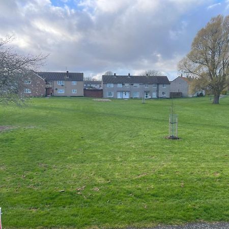II Comfortable Room, Shared House Almondsbury Exterior photo